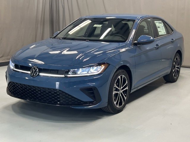 2026 Volkswagen Jetta Sport photo 4