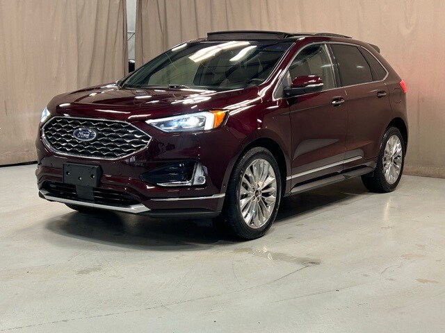 2020 Ford Edge Titanium photo 4