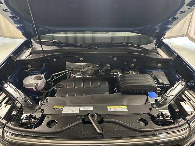 2026 Volkswagen Atlas Cross Sport SE Technology photo 2
