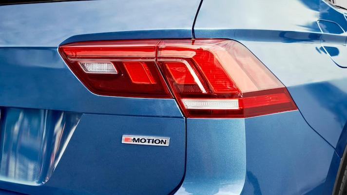 2019 VW Tiguan Blue Trunk & Tailight