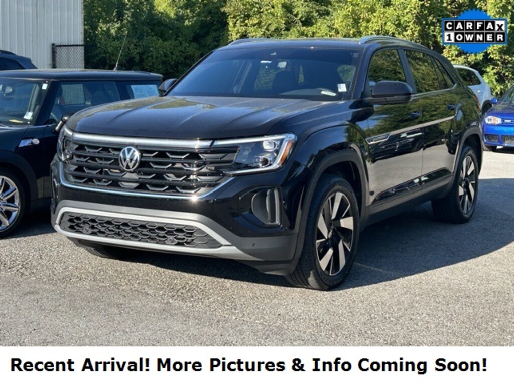 Used 2024 Volkswagen Atlas Cross Sport 2.0T SE w/Technology SUV