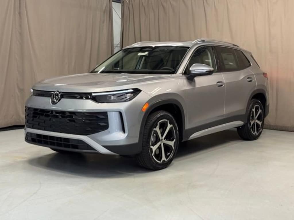 New 2026 Volkswagen Tiguan 2.0T SE SUV