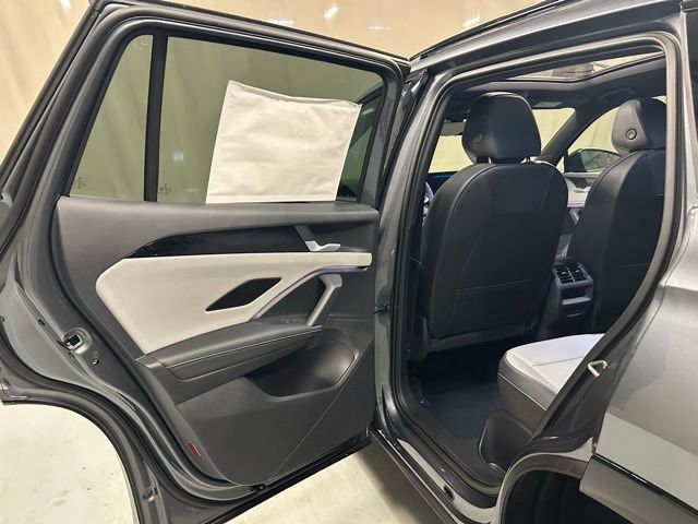 2026 Volkswagen Tiguan SE R-LINE BLACK - Photo 12