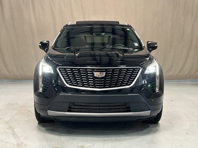 Used 2020 Cadillac XT4 Premium Luxury with VIN 1GYFZDR43LF138527 for sale in Fort Wayne, IN