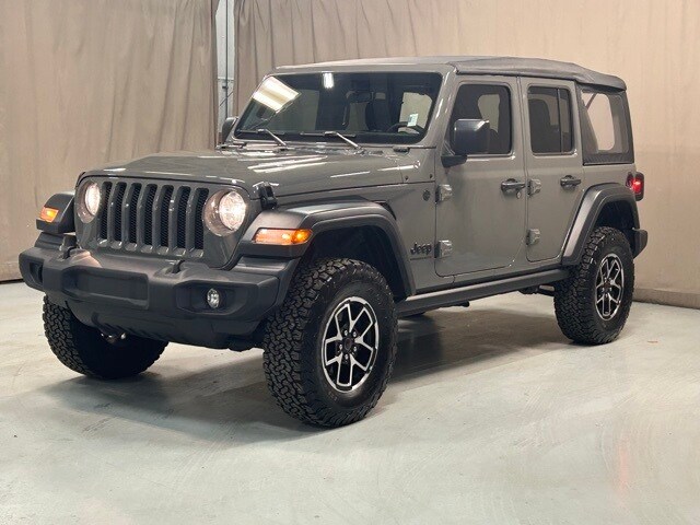 2023 Jeep Wrangler Sport photo 4