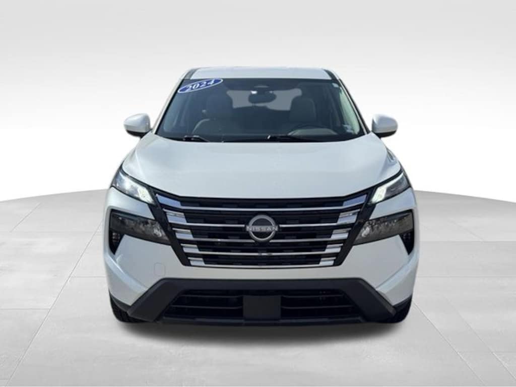 Used 2024 Nissan Rogue SV SUV