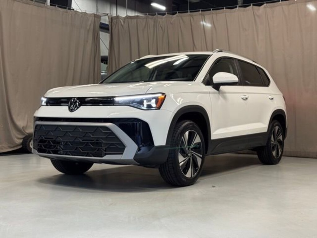 New 2026 Volkswagen Taos 1.5T SE SUV