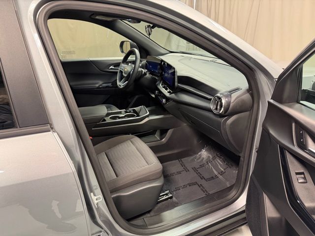 2026 Chevrolet Equinox LT - Photo 17