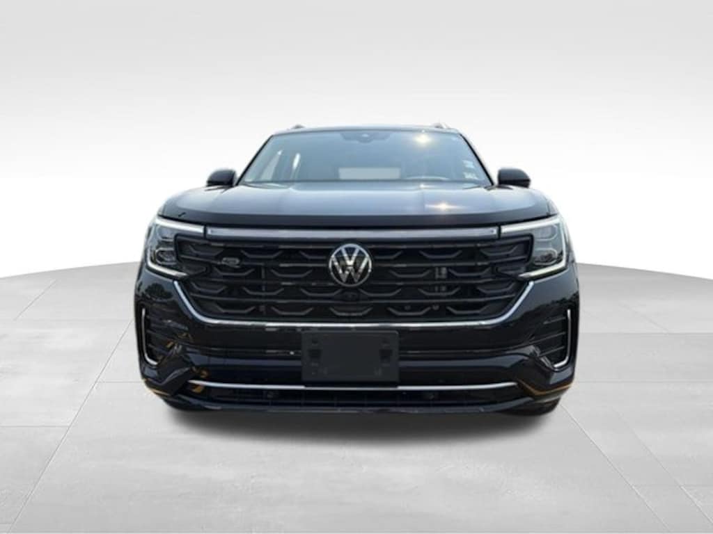 Used 2024 Volkswagen Atlas 2.0T SEL Premium R-Line SUV