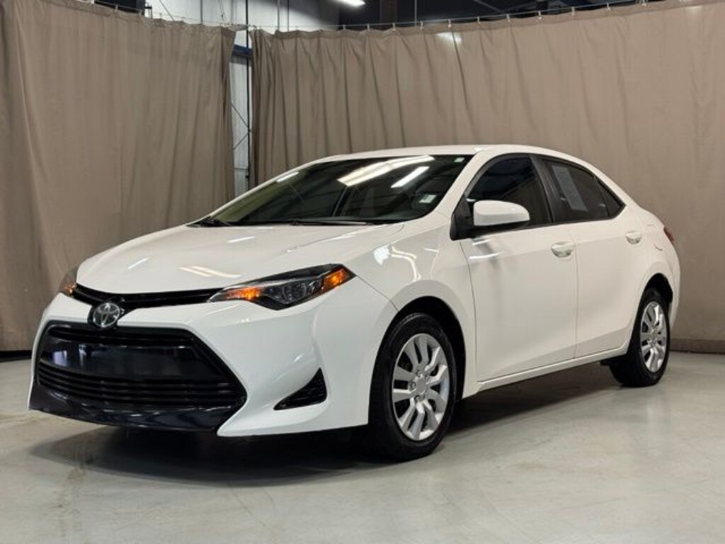 Used 2018 Toyota Corolla LE Sedan