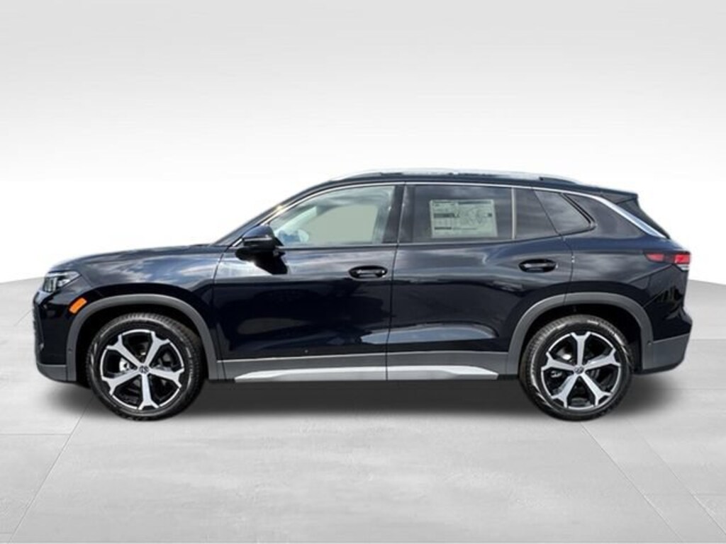 New 2026 Volkswagen Tiguan SE SUV