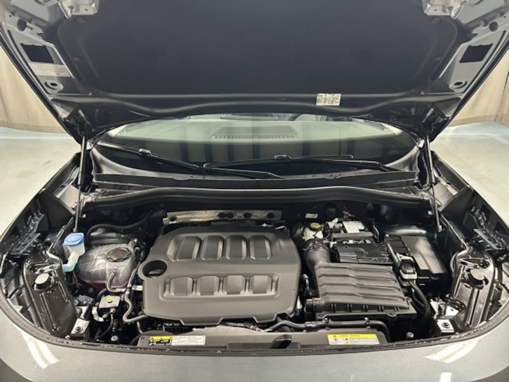 New 2026 Volkswagen Tiguan SE 2.0T SE 4MOTION