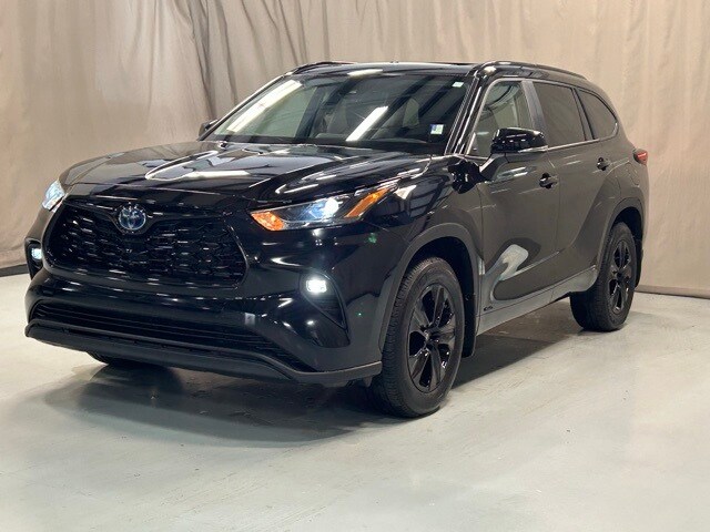 2024 Toyota Highlander Hybrid XLE photo 2