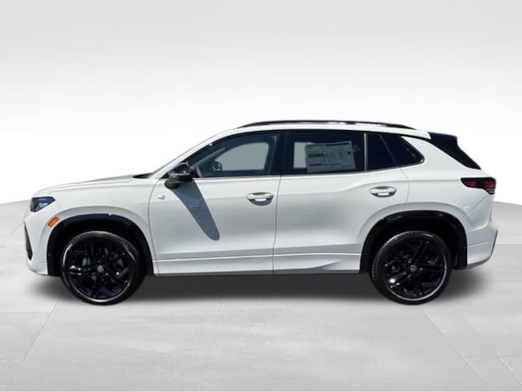 New 2026 Volkswagen Tiguan SE R-Line Black SUV