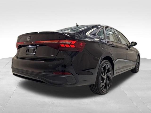 2025 Volkswagen Jetta SE - Photo 7