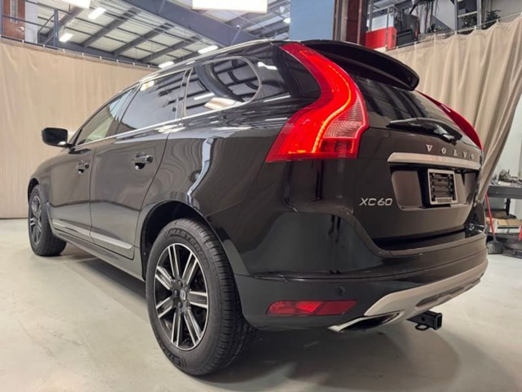 Used 2017 Volvo XC60 T5 Dynamic SUV