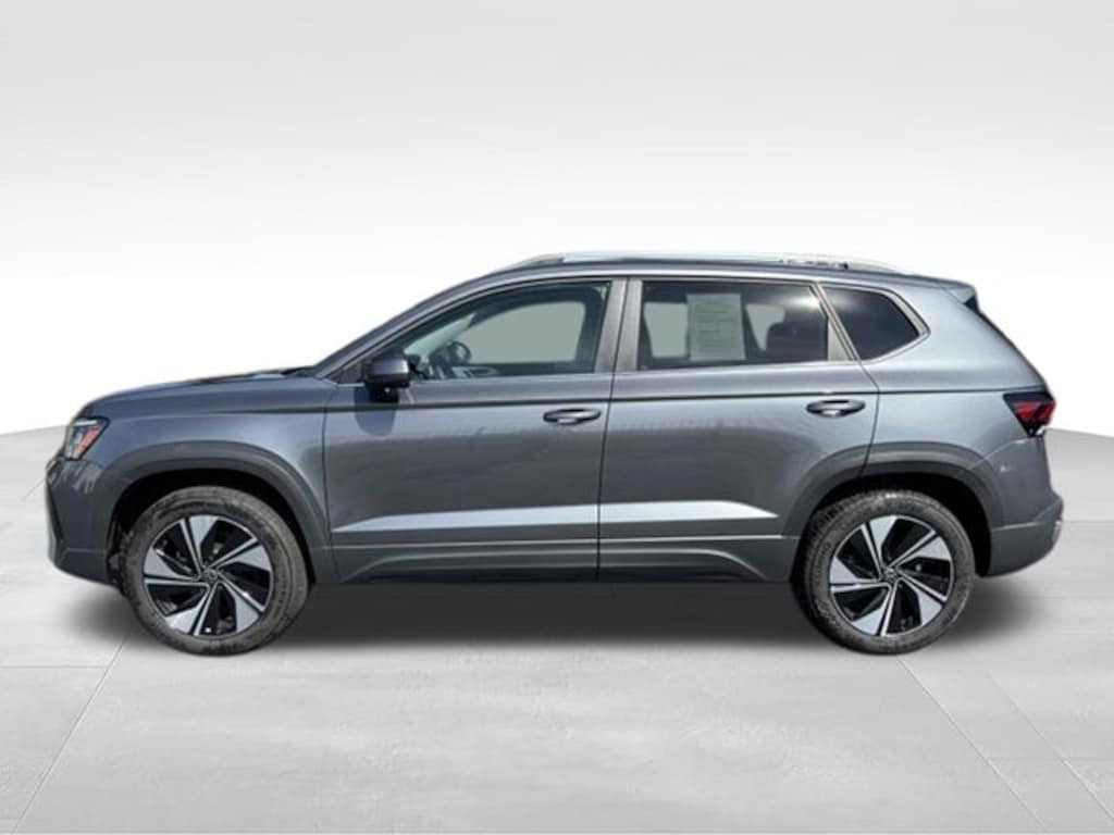 Certified 2026 Volkswagen Taos 1.5T SE SUV