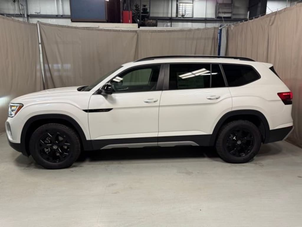 New 2026 Volkswagen Atlas 2.0T Peak Edition SUV