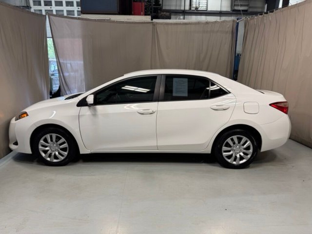 Used 2018 Toyota Corolla LE Sedan
