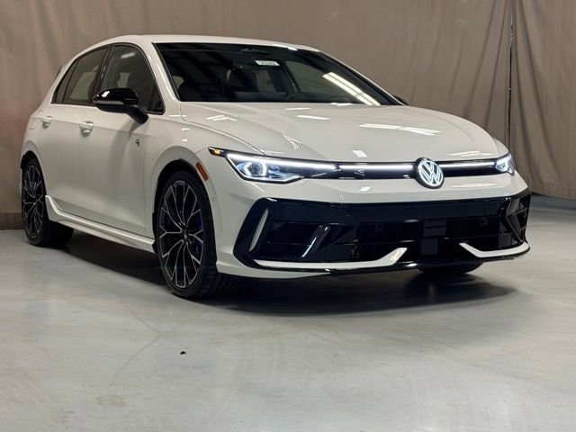 2026 Volkswagen Golf R Golf R 4-door DSG's photo