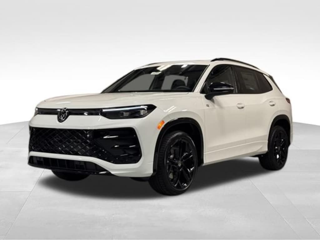 New 2026 Volkswagen Tiguan SE R-Line Black SUV