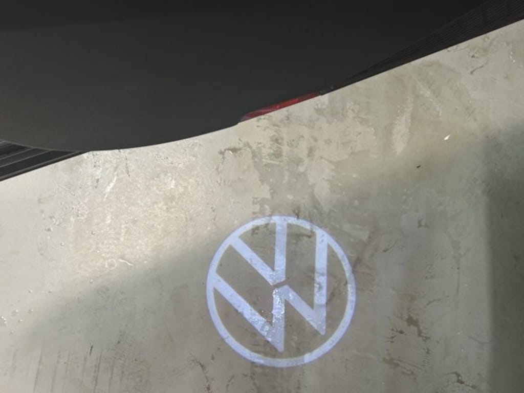 New 2026 Volkswagen Atlas Cross Sport 2.0T SEL R-Line Black SUV