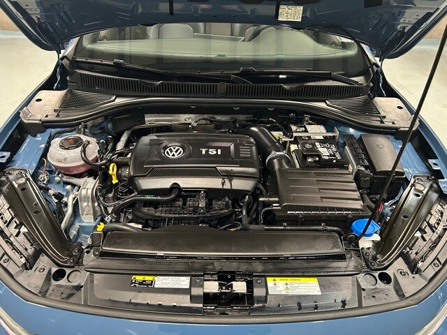 2025 Volkswagen Jetta GLI 2.0T Autobahn photo 2