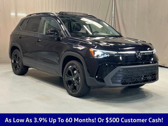 2026 Volkswagen Taos SE Black's photo