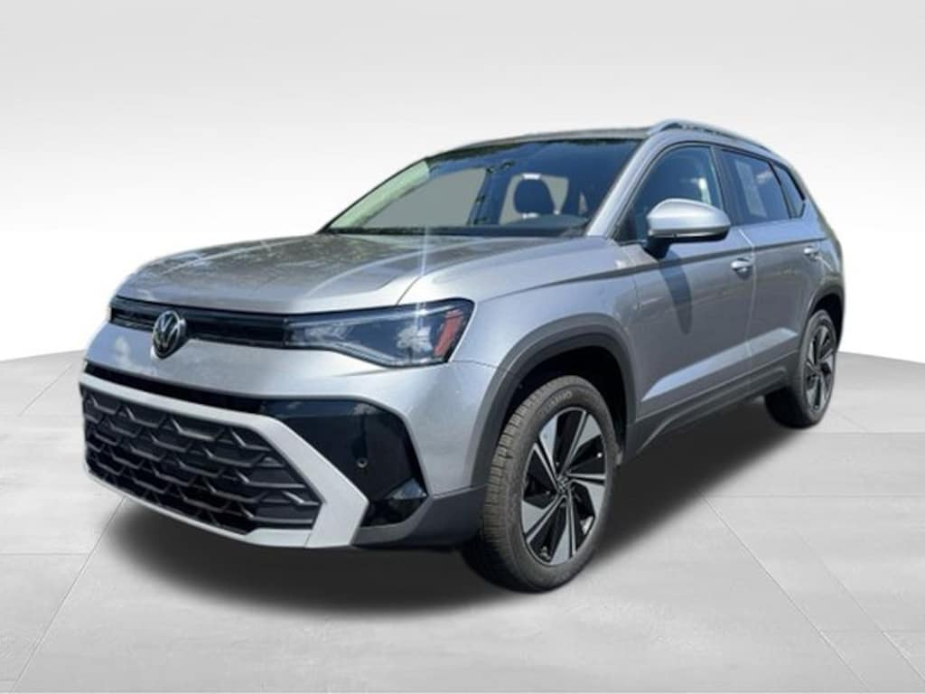 Certified 2025 Volkswagen Taos 1.5T SE SUV