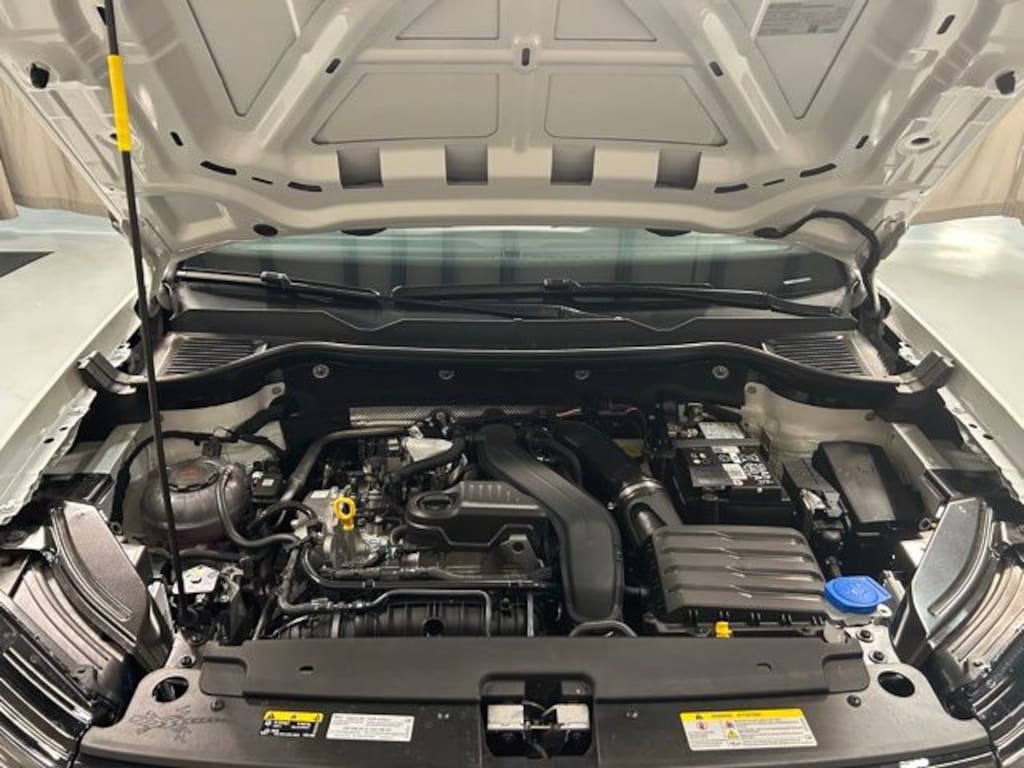 Certified 2025 Volkswagen Taos 1.5T SE Black SUV
