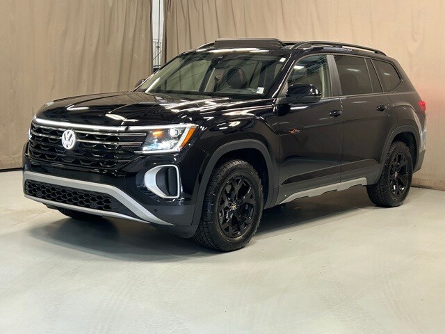 2024 Volkswagen Atlas Peak Edition SEL photo 4