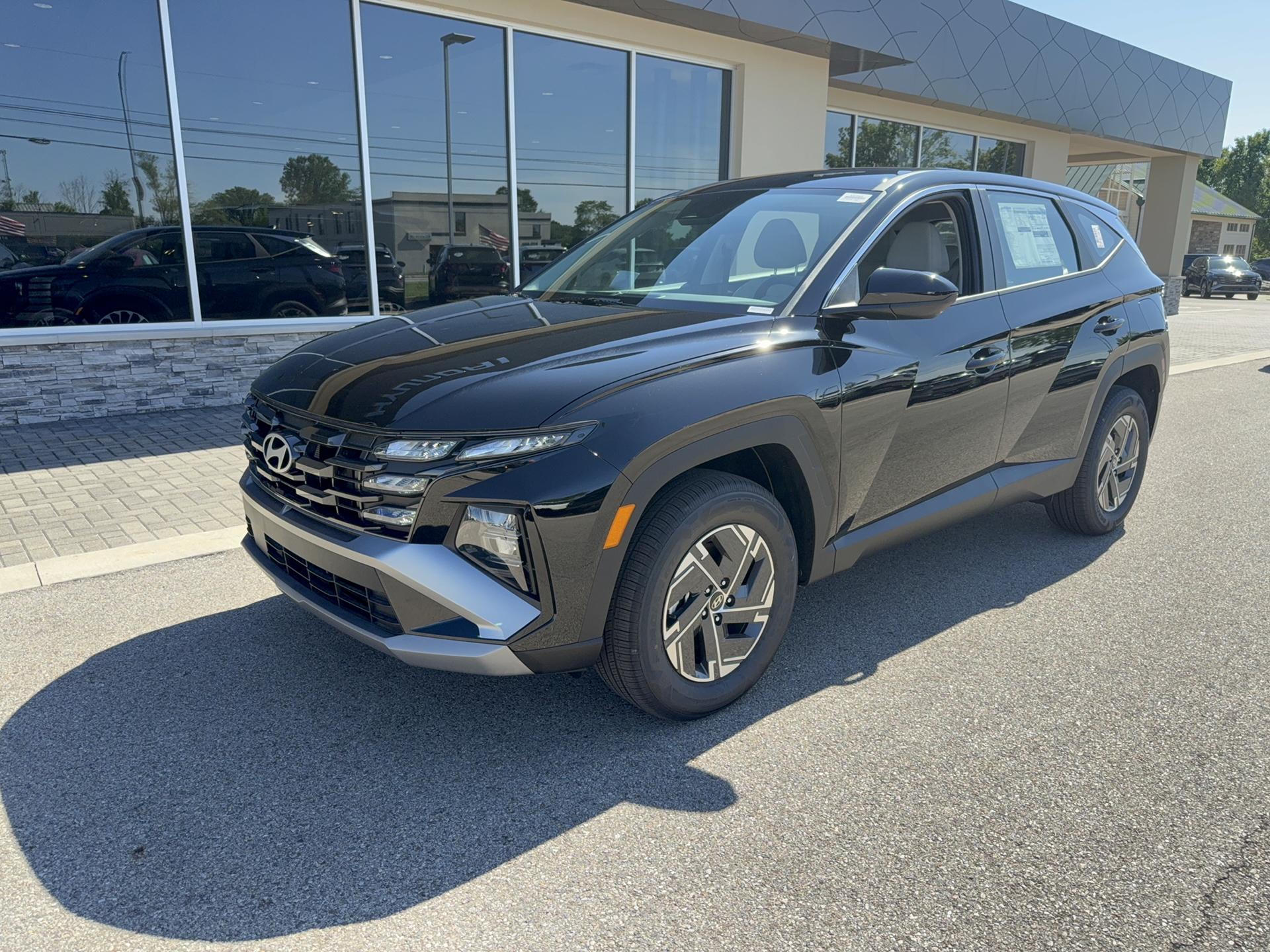 2026 Hyundai Tucson Hybrid Blue, photo 4 of 12