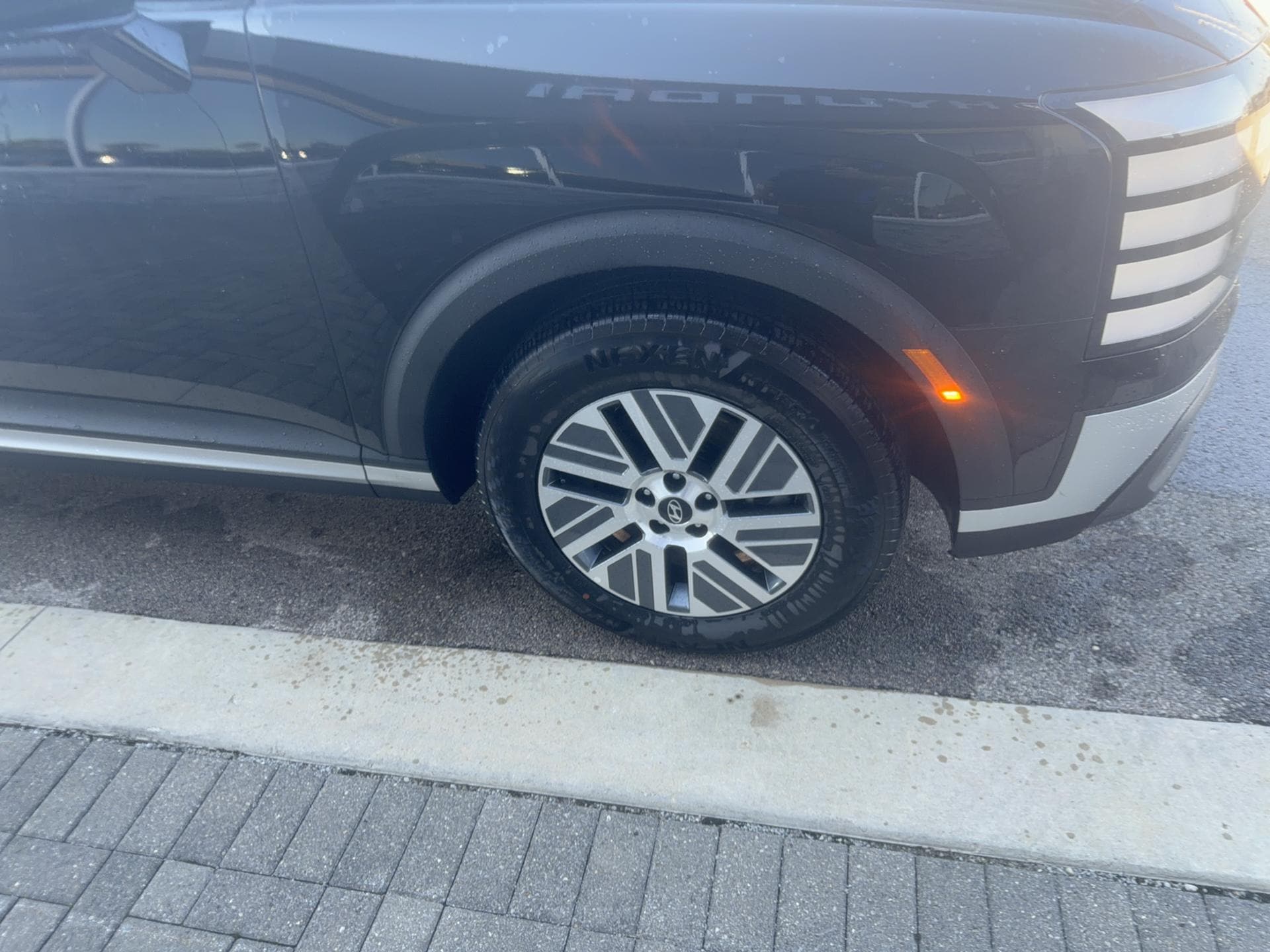 2026 Hyundai Palisade Hybrid SEL 7P, photo 5 of 12