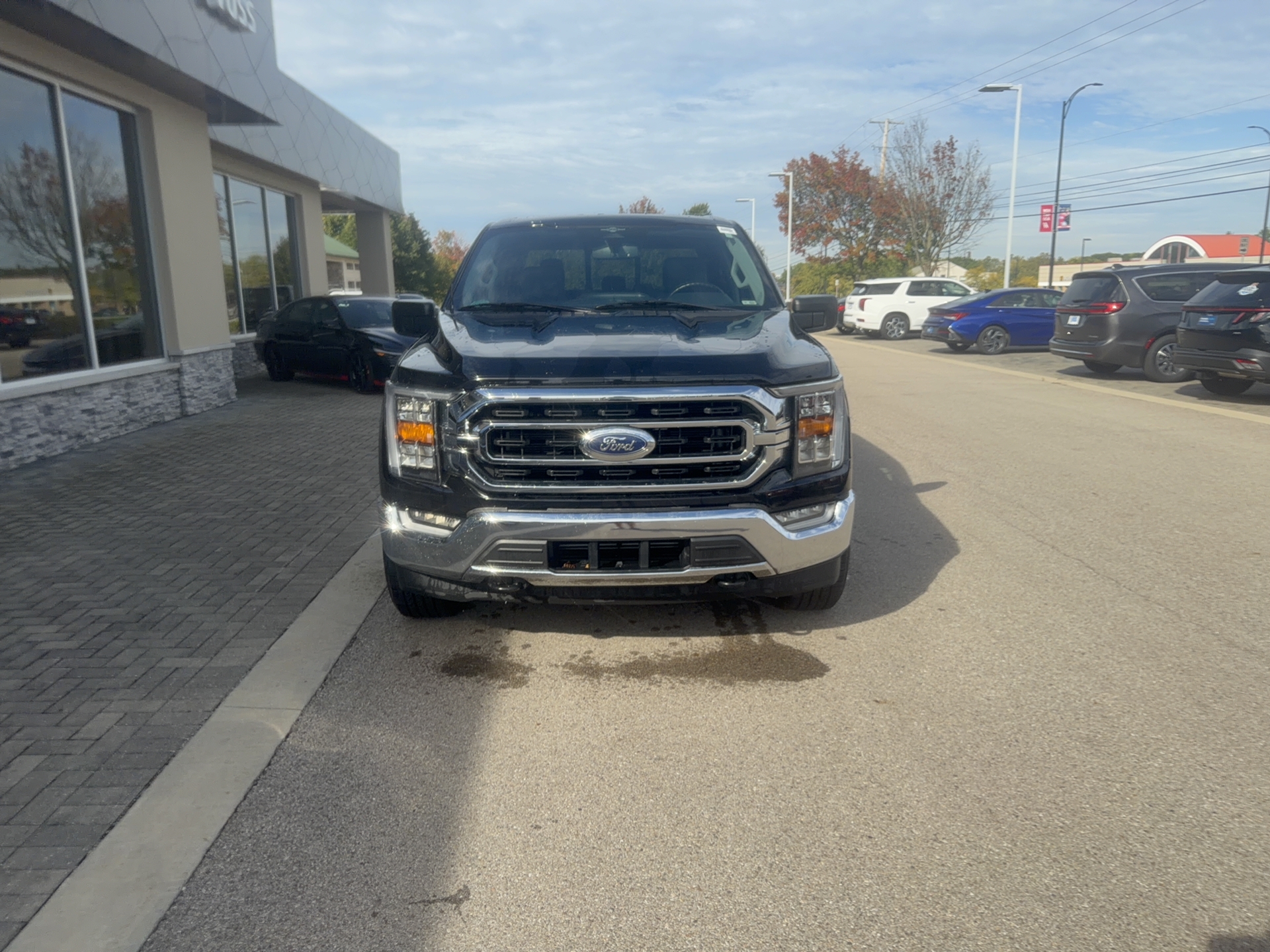 2023 Ford F-150 XLT, photo 9 of 12