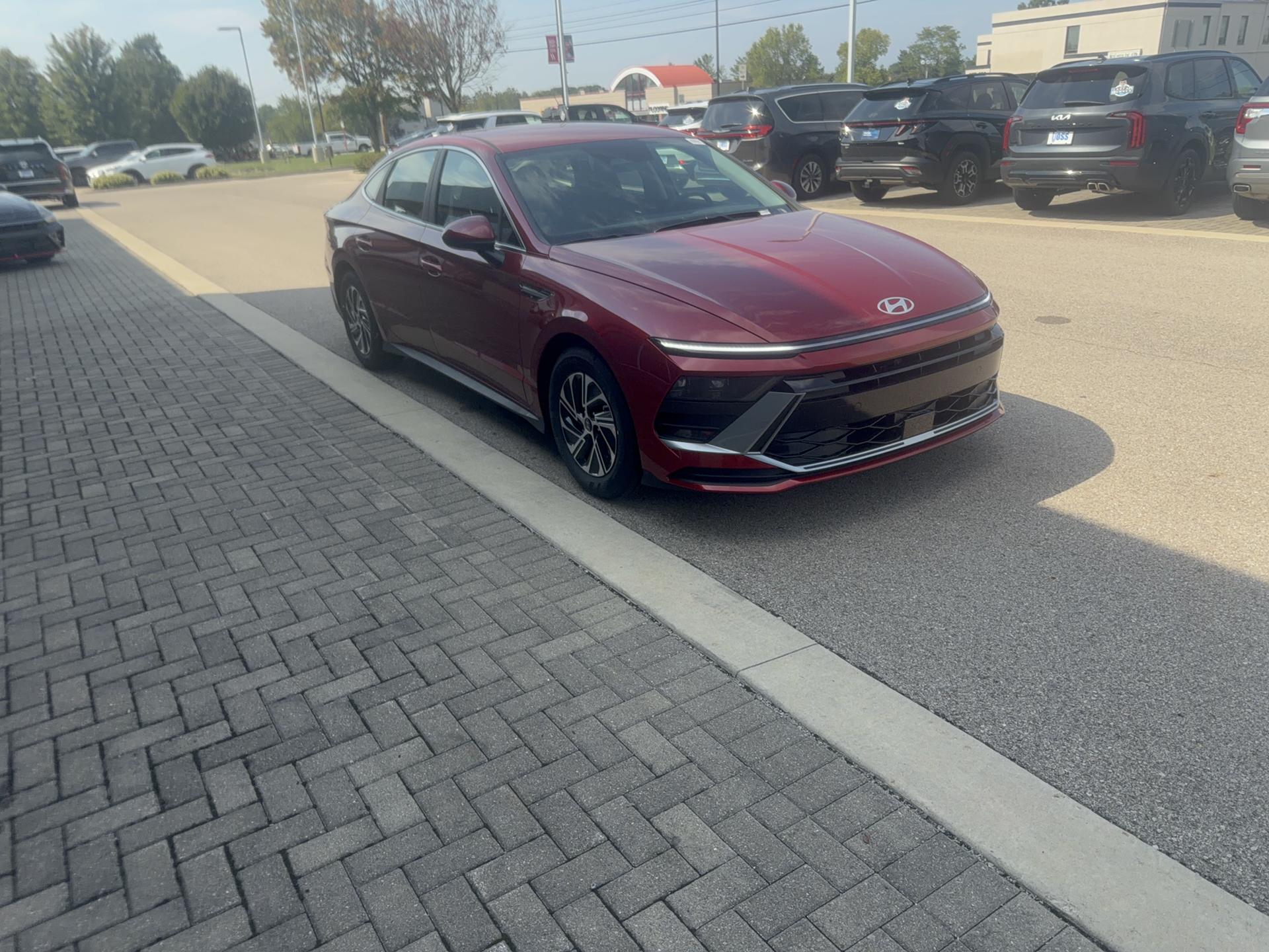 2026 Hyundai Sonata Hybrid Blue, photo 2 of 12
