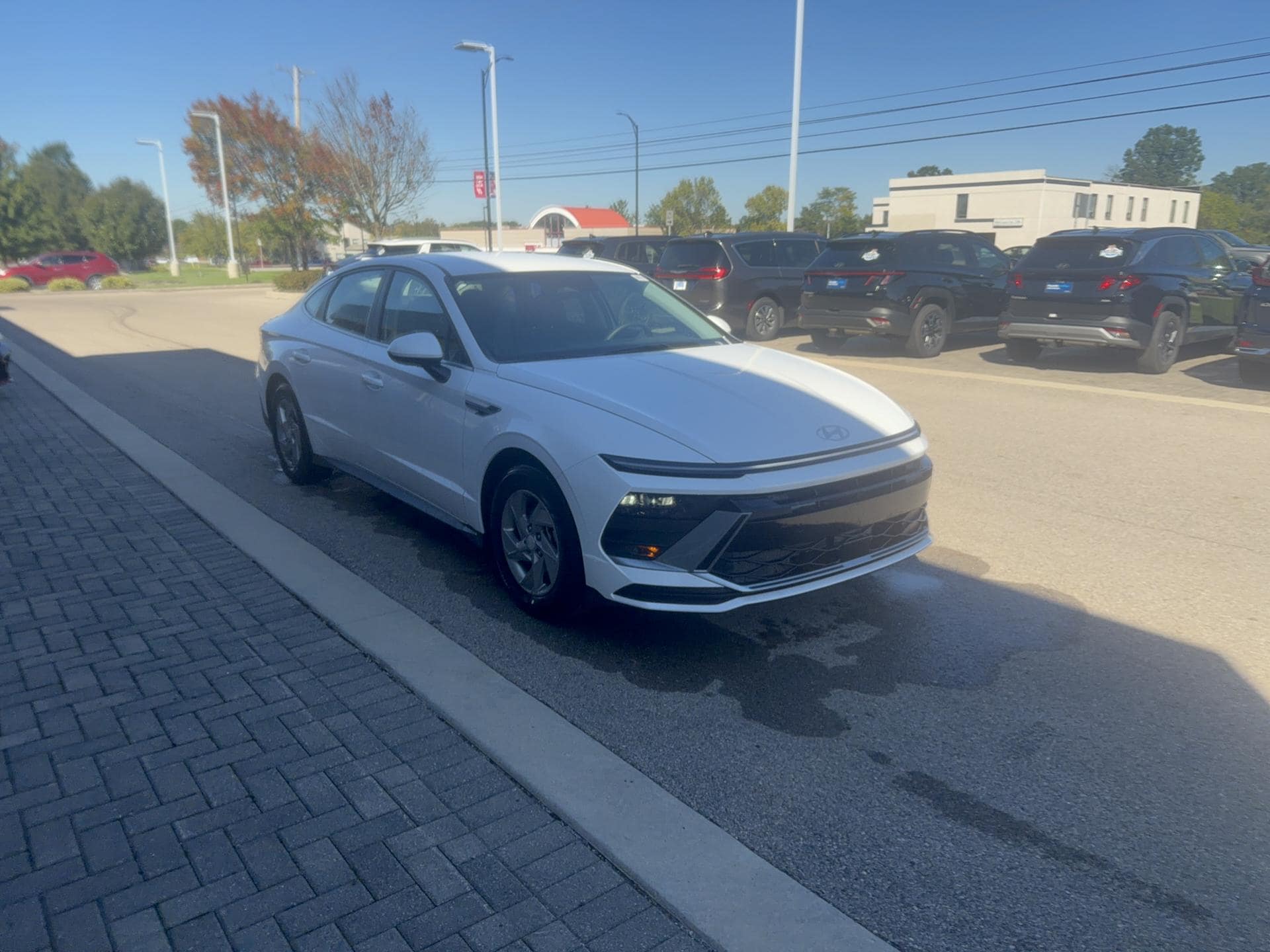 2026 Hyundai Sonata SE, photo 2 of 12