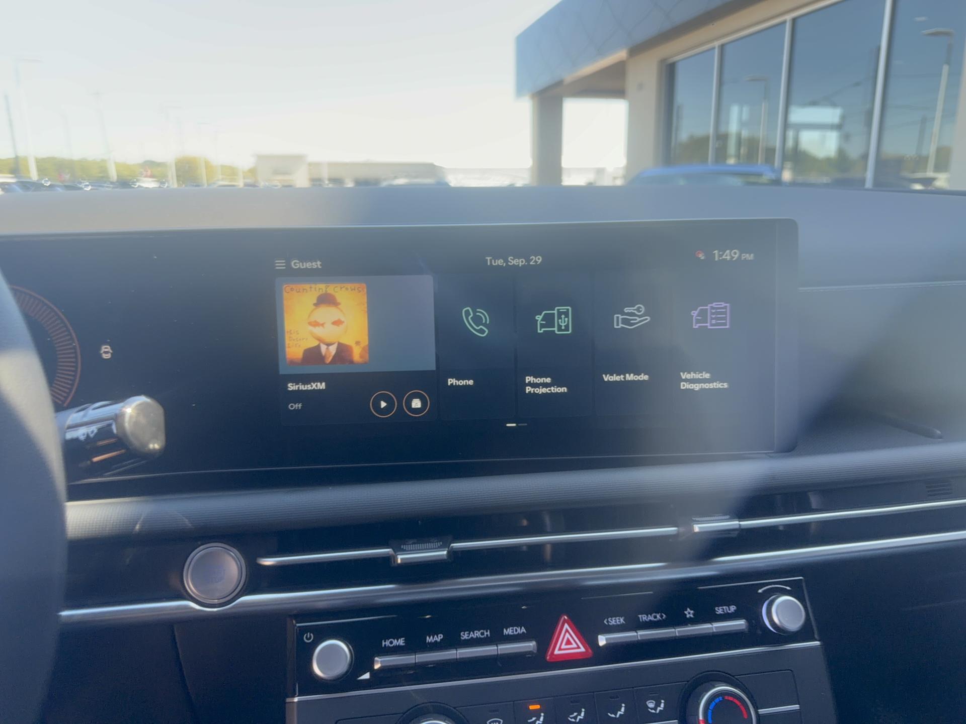 2027 Hyundai Santa Cruz SE AWD, photo 2 of 12