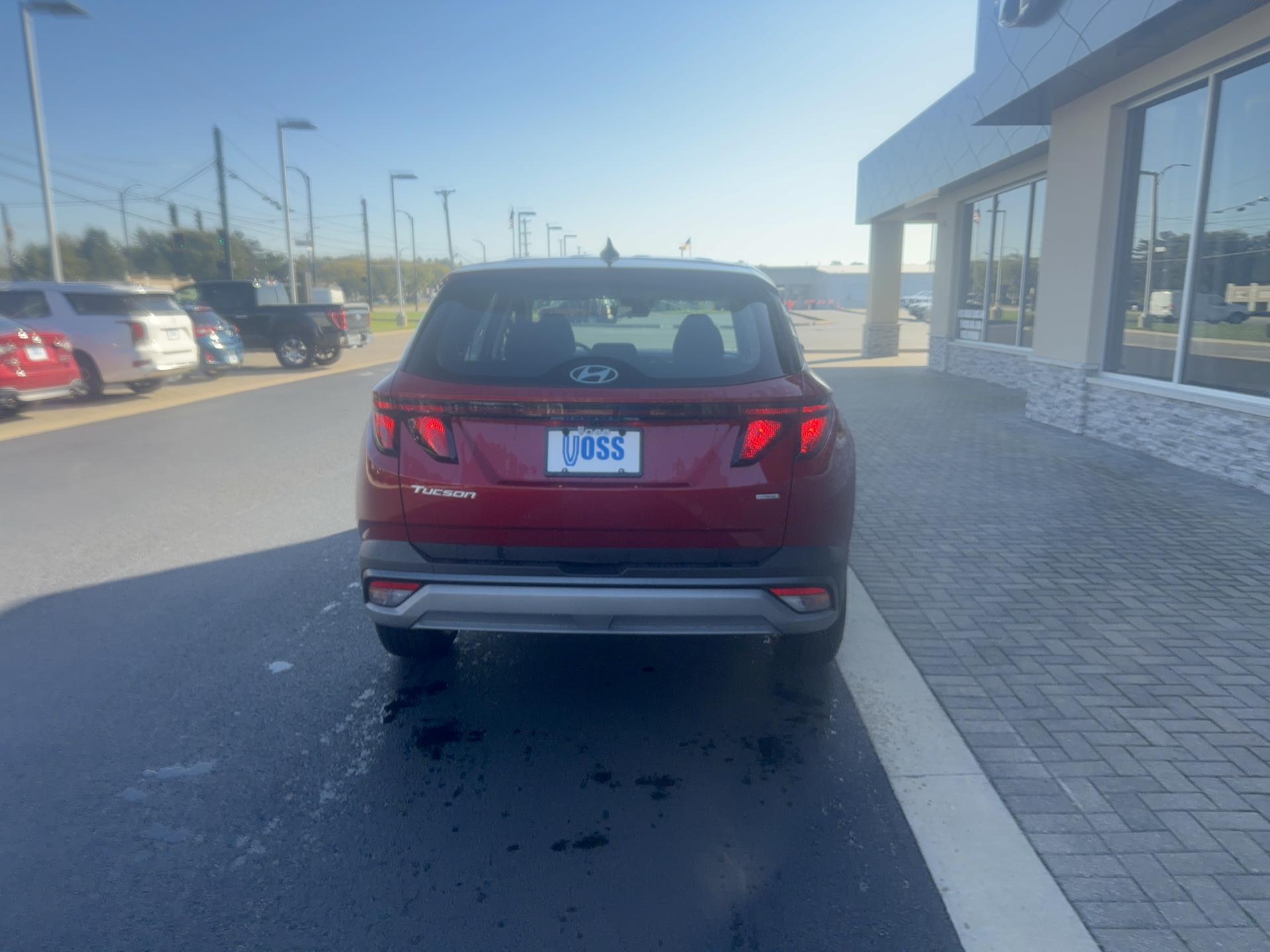 2026 Hyundai Tucson SE AWD, photo 7 of 12