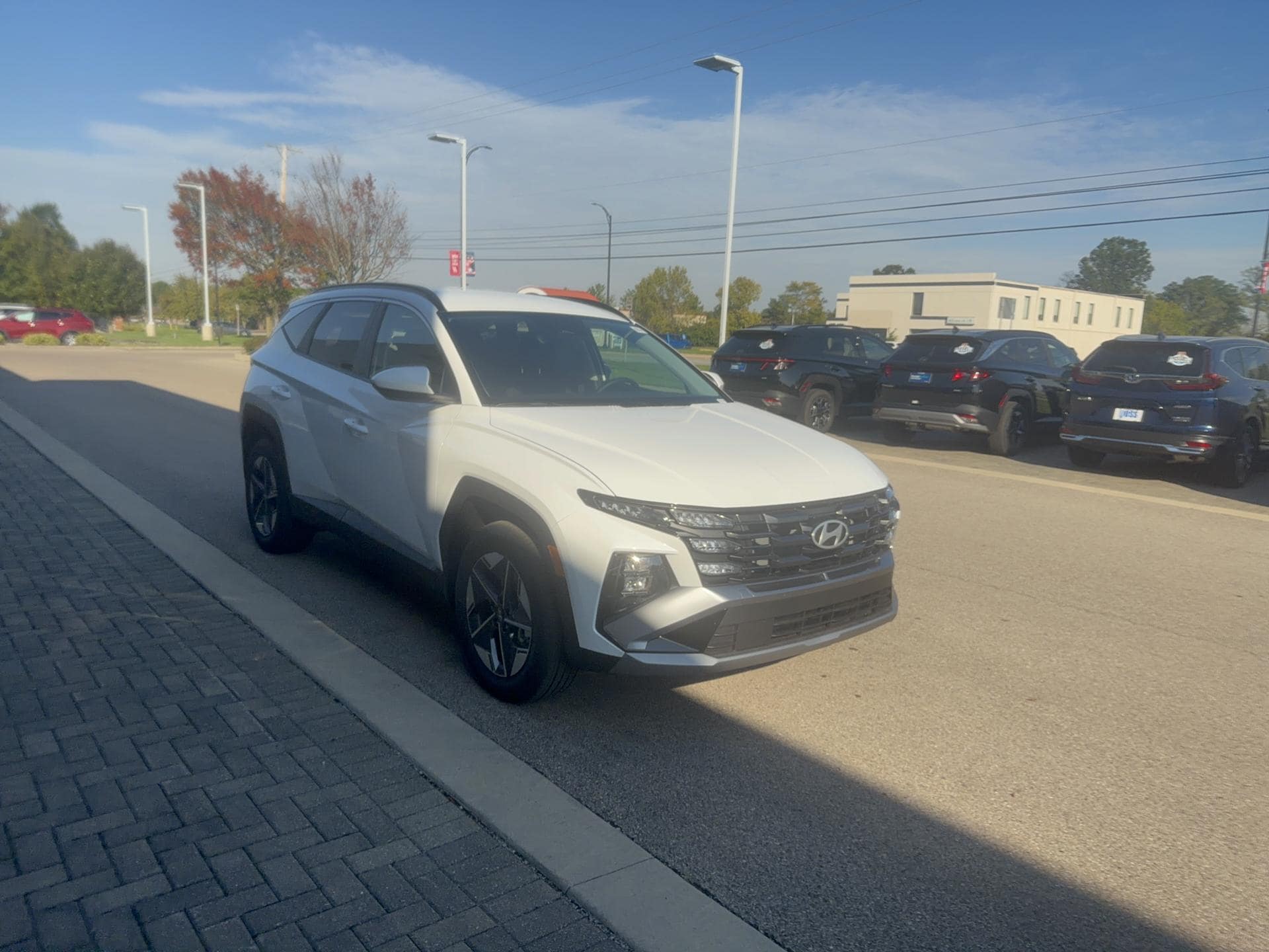 2026 Hyundai Tucson Hybrid SEL AWD, photo 2 of 12