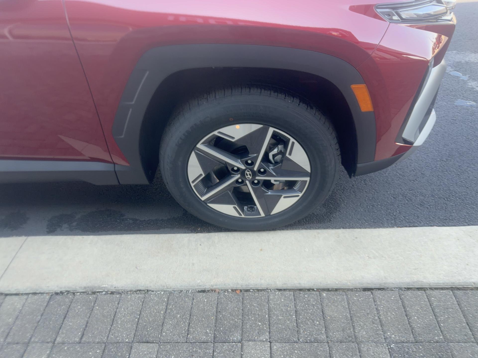 2026 Hyundai Tucson SEL Premium AWD, photo 6 of 12