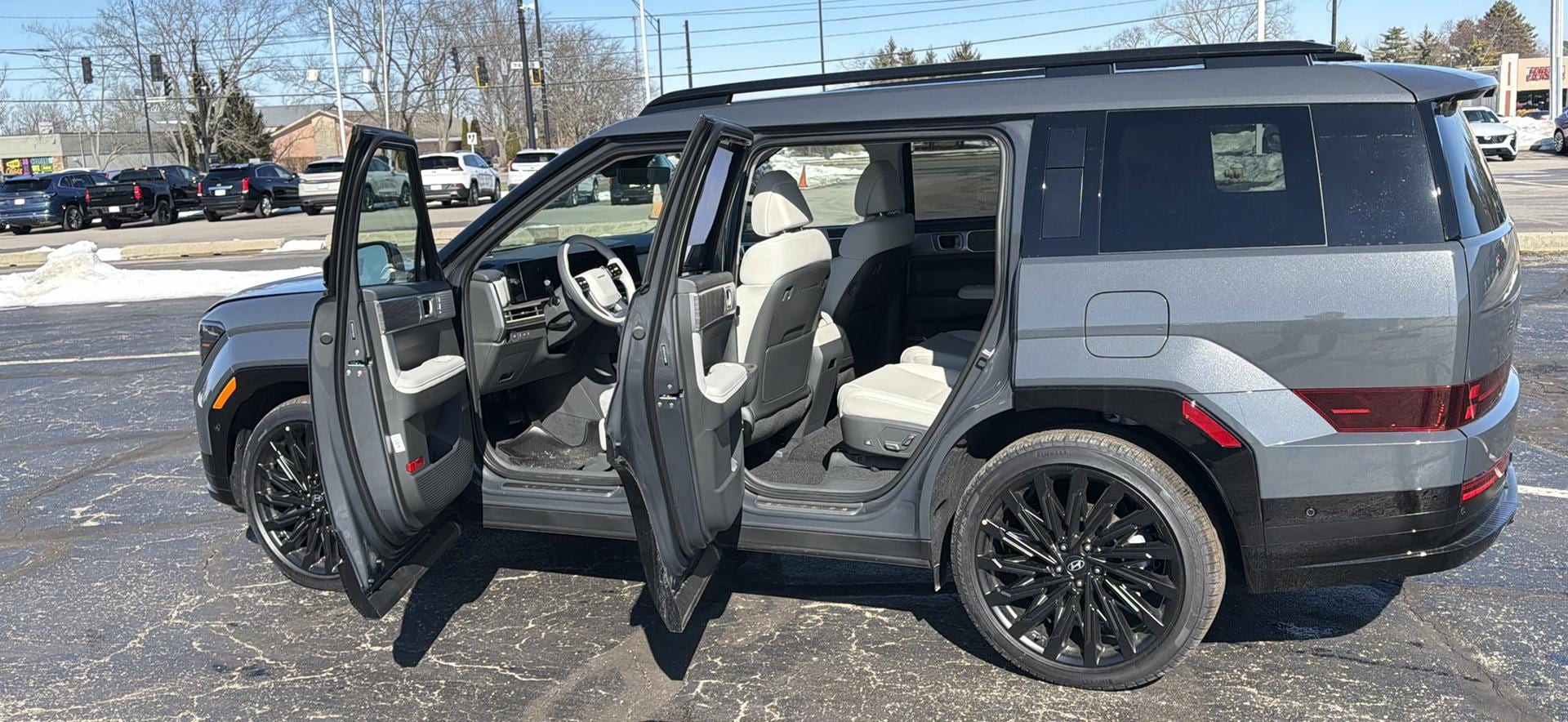 2026 Hyundai Santa Fe Calligraphy AWD, photo 8 of 12