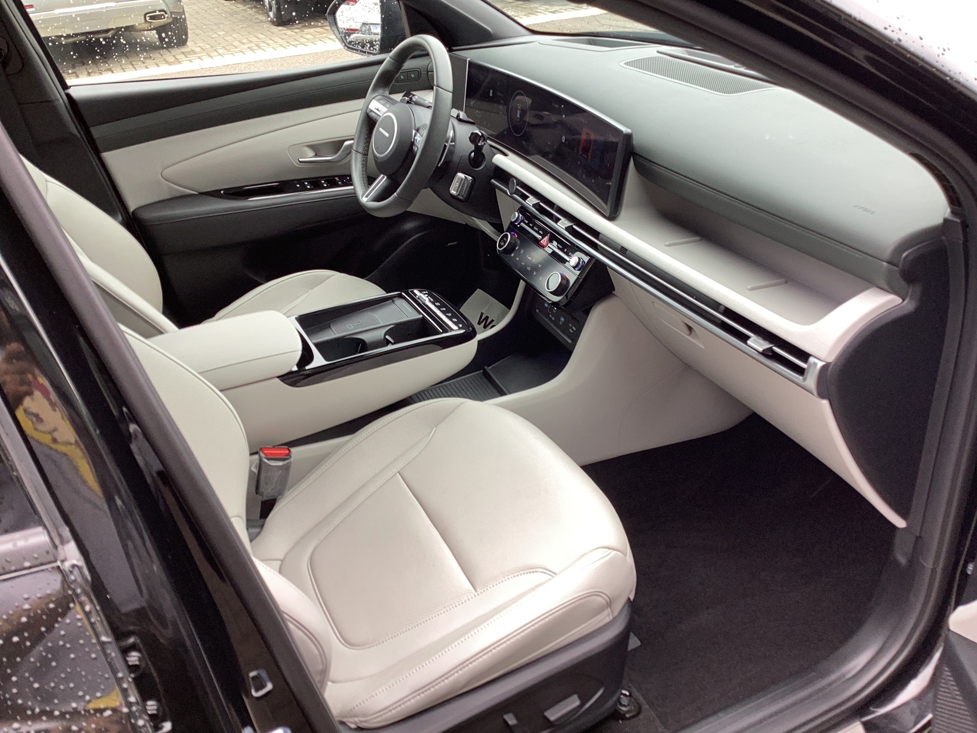 2026 Hyundai Tucson Limited, photo 11 of 12