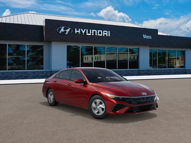 2025 Hyundai Elantra SE photo 2