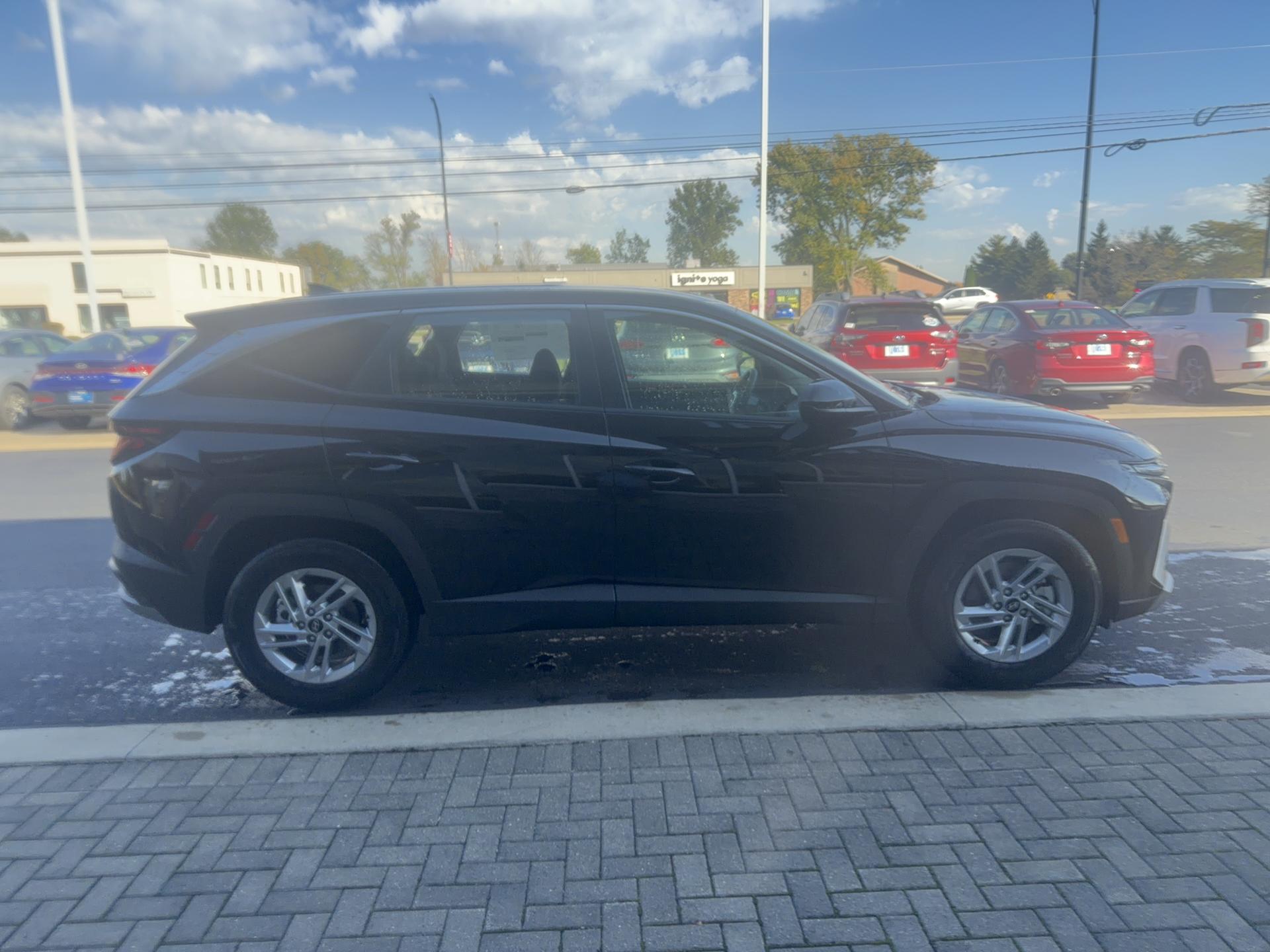 2026 Hyundai Tucson SE FWD, photo 5 of 12