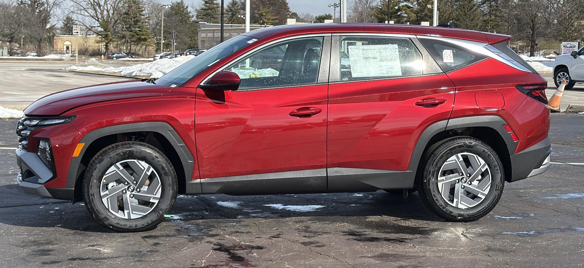 2026 Hyundai Tucson Hybrid Blue, photo 3 of 12