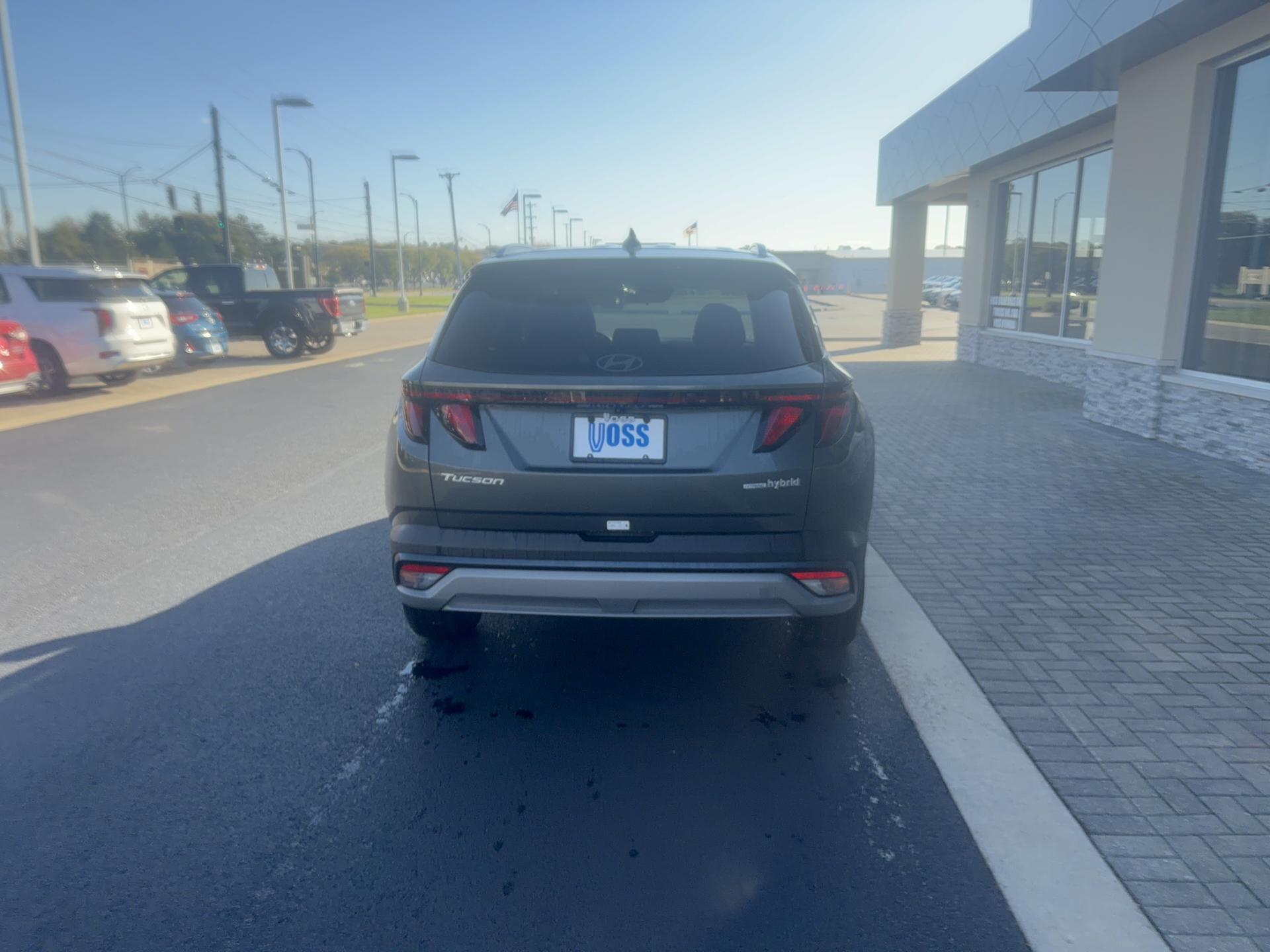 2026 Hyundai Tucson Hybrid SEL AWD, photo 7 of 12