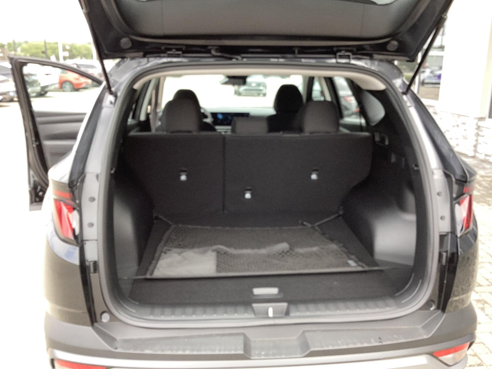 2026 Hyundai Tucson SE AWD, photo 10 of 12