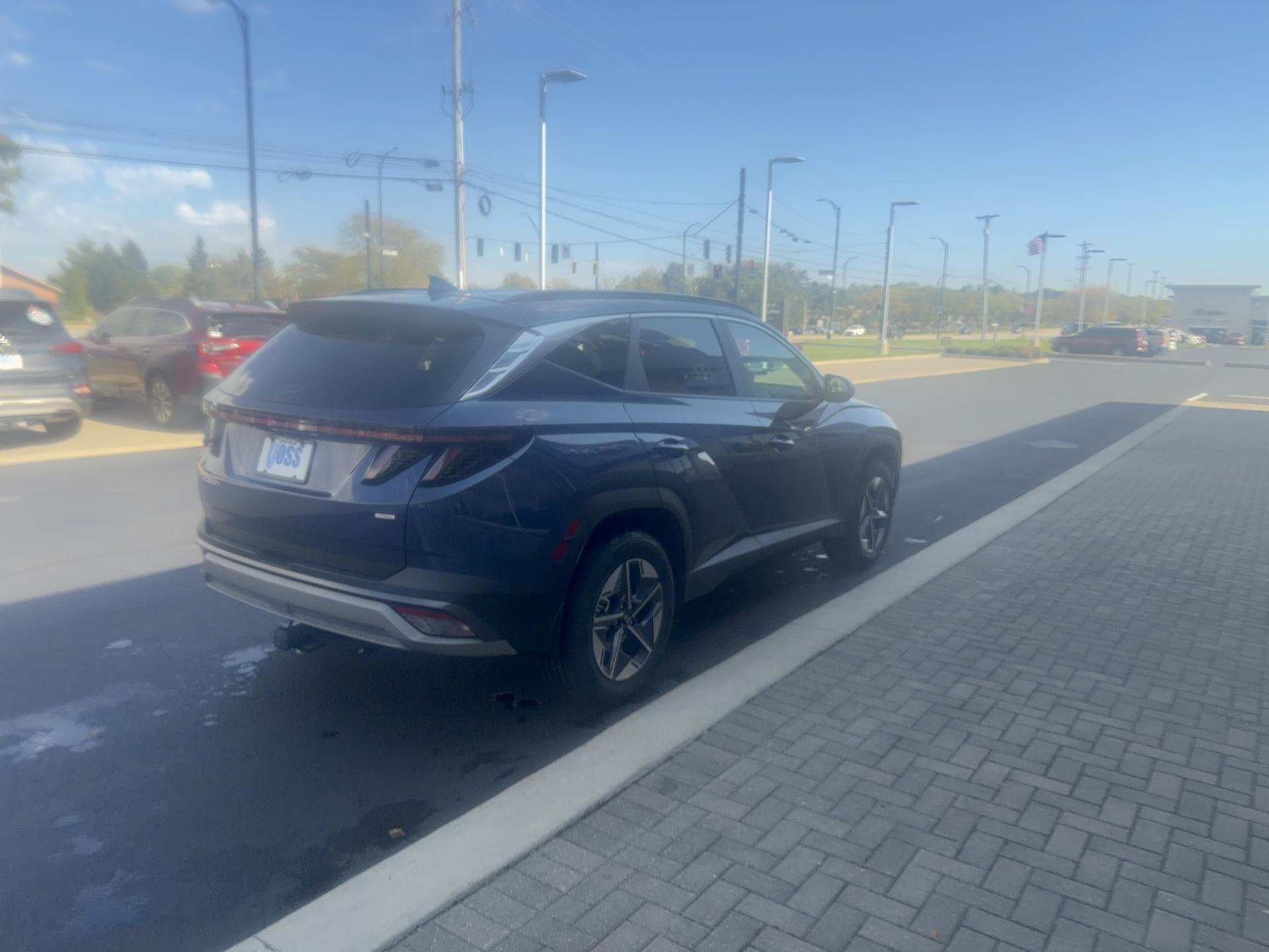 2026 Hyundai Tucson SEL Premium AWD, photo 10 of 12