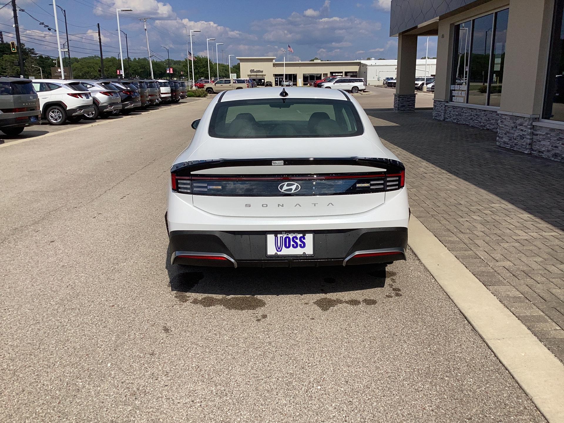 2026 Hyundai Sonata SE, photo 6 of 12