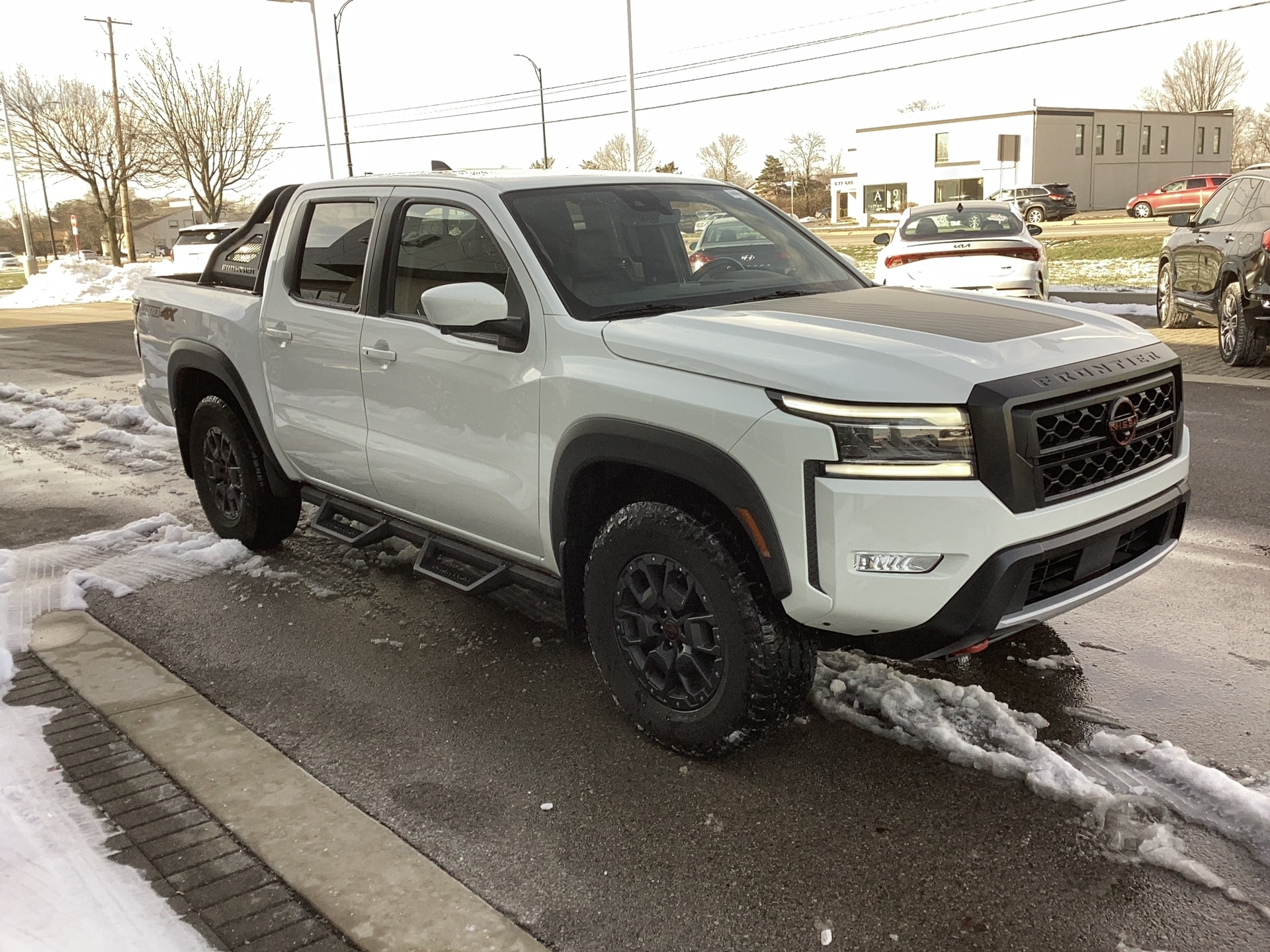 2023 Nissan Frontier PRO-4X's photo